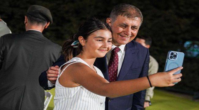 Başkan Tugay: Özgürlüğümüzü Şehitlerimizin Canına ve Gazilerimizin Cesaretine Borçluyuz