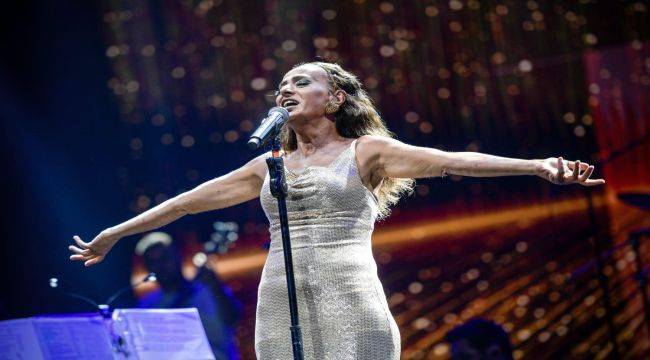 İEF’de Yıldız Tilbe rüzgarı