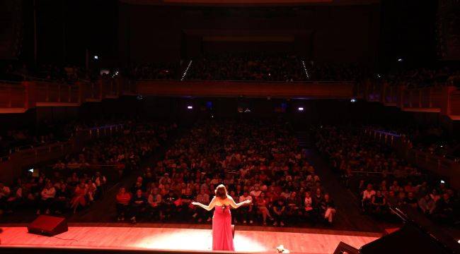 Dilek Türkan ile Cumhuriyet’e Şarkılar