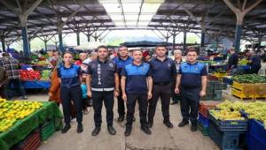İzmir Büyükşehir Belediye Başkanı Dr. Cemil Tugay,