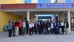 Singapurlu Art Terapist’ten engelliler ve ailelerine sanatla terapi