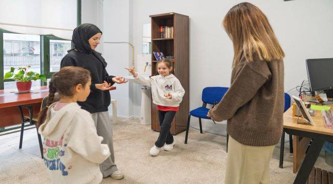 “Renkli Harfler” projesinde ders zili çaldı