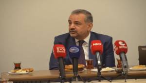 Aslanoğlu: “Adalet sistemi CHP’lilerin içeri alınması için her defasında yeni bir yol buluyor”