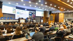 Başkan Tugay: Kooperatiflerle iş birliği içinde sorunları aşacağız