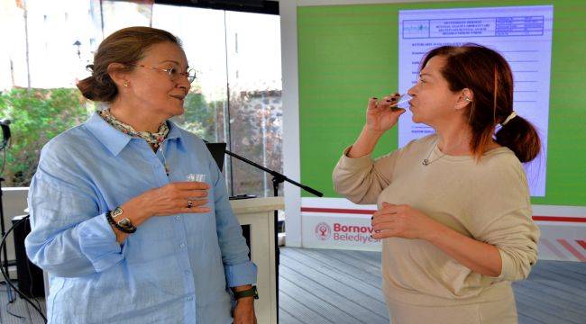 Bornova’da 1500 zeytin ağacında hasada başlandı