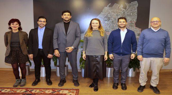 Konak'ta ‘genç’ protokol