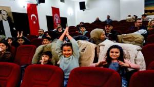 Bornova’da Yarıyıl Tatili Tiyatroyla Şenleniyor