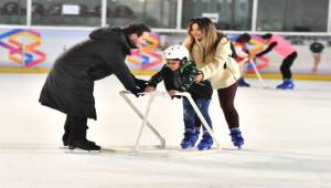 Büyükşehir’den öğrencilere yarıyıl tatili için buz pisti müjdesi