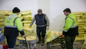 Güzelbahçe Belediyesi’nden çiftçiye güç veren destek