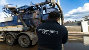 İzmir’de yağış alarmı sürüyor