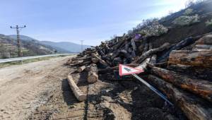 Çöken yolda çalışmalar başladı