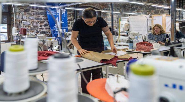 İzmir’in yeni başlangıçlara açılan kapısı: Meslek Fabrikası