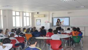 Akran zorbalığı ve şiddete karşı nezaket eğitimi