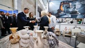 Doğal taşın kalbi İzmir’de atıyor