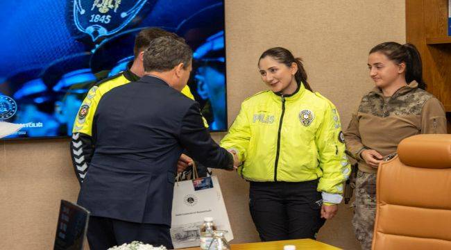 İzmir Cumhuriyet Başsavcısı Yeldan’dan Polis Teşkilatı’nın 181. Yılına Anlamlı Kutlama