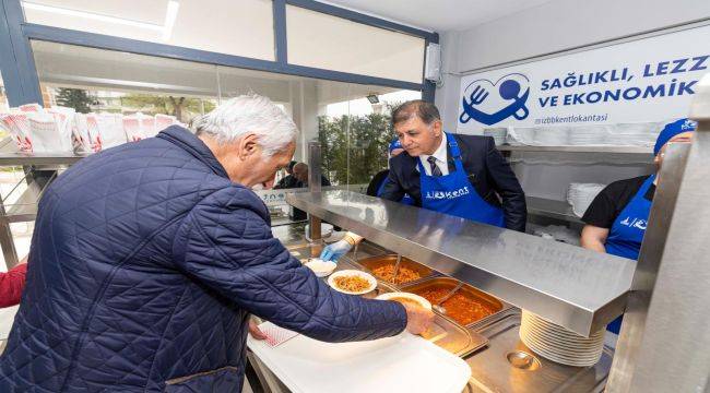 İzmir’de 25 liralık sofra