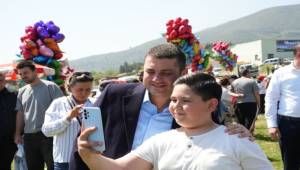 Torbalı Belediyesi’nden gökyüzünü renklendiren şenlik