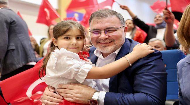 ‘’Bizim bir hedefimiz var! İzmir’de AK Parti bayrağını daha da yukarıya taşıyacağız!’’