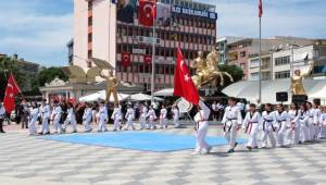 Pehlivan'dan 19 Mayıs mesajı: Gençliğin yanında olmak, geleceğe sahip çıkmaktır