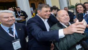 Tugay, mezunlarla pilav gününde buluştu