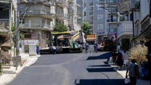 İzmir’in yollarında yoğun çalışma