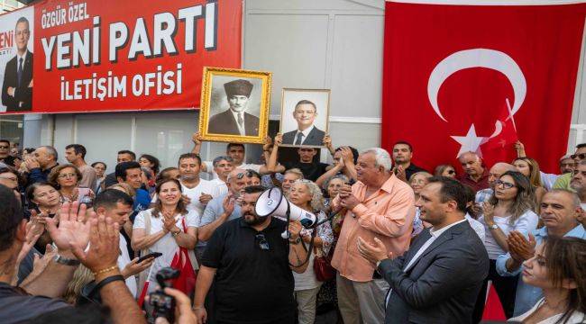 Bornova Yeni Parti'ye geçti