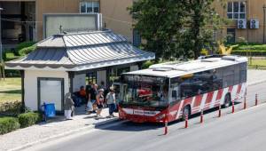 İzmir'in kimliğini yansıtan Konak Durağı hizmete açıldı