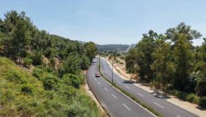 Pamucak yolu baştan sona yenilendi