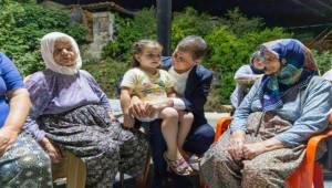 Başkan Tugay’dan Beydağlı kadınlara çağrı: Üretin, alım garantisi bizden