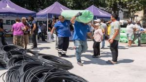 Büyükşehir’den domates ve çilek üreticisine iklim zırhı