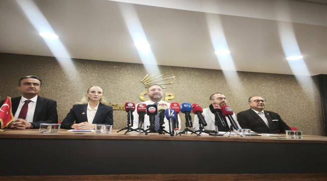 Gümrükçü’den Murat Bakan salvosu: “AK Parti’ye geçenler titriyor mu?”