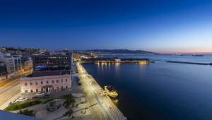 İzmir’in dijital rehberi yenilendi