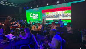 İzmir’in müzik hayatına yeni soluk