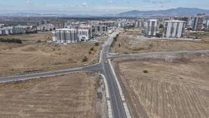 Ataşehir ve Harmandalı’da yollar yenileniyor